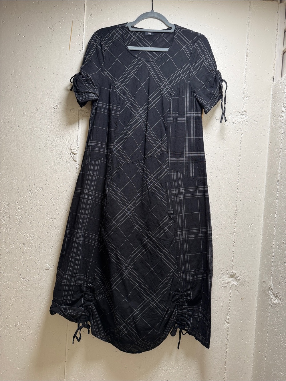 Black Windowpane Midi Dress with Sleeve and Hem Detail